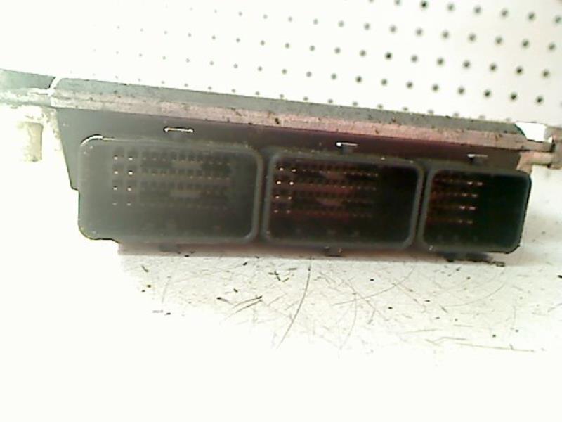 Calculateur moteur Renault LAGUNA 1 PHASE 2 (2000) en ligne
