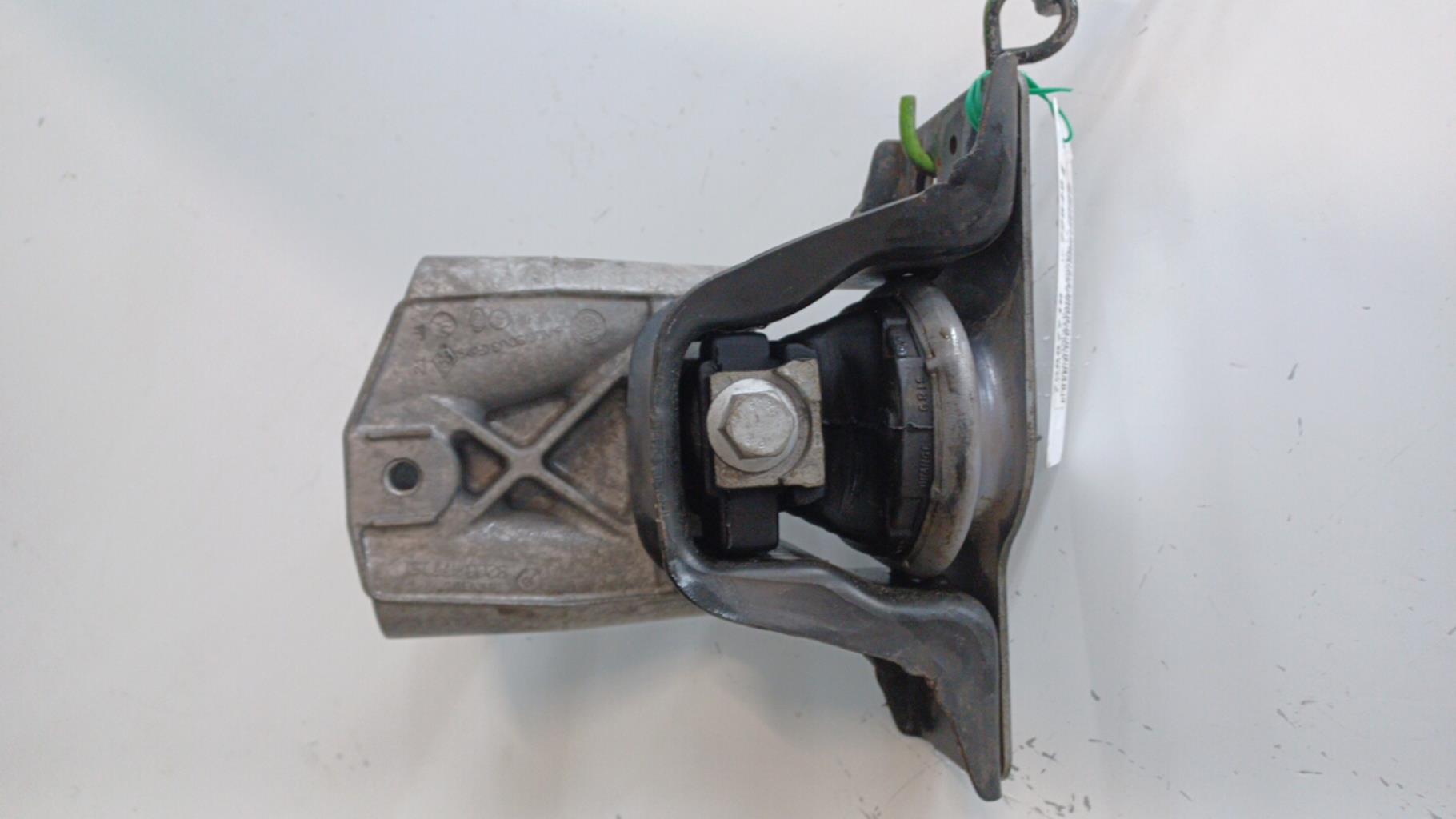 Support moteur droit Renault CLIO 3 PHASE 2 BREAK (2010) super soldes en ligne